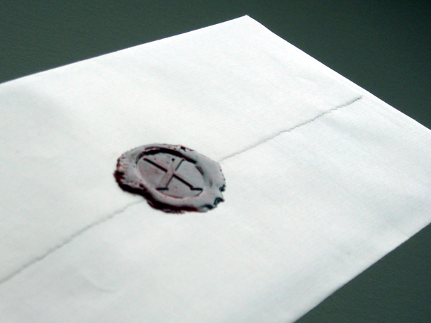 Briefumschlag mit Siegel für die Gutscheinaktion